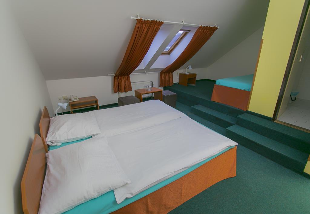Hotel U Sladku Prague Exterior photo