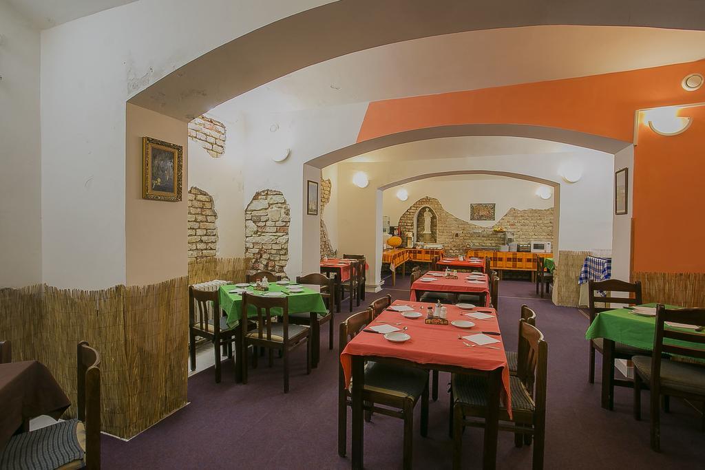 Hotel U Sladku Prague Exterior photo