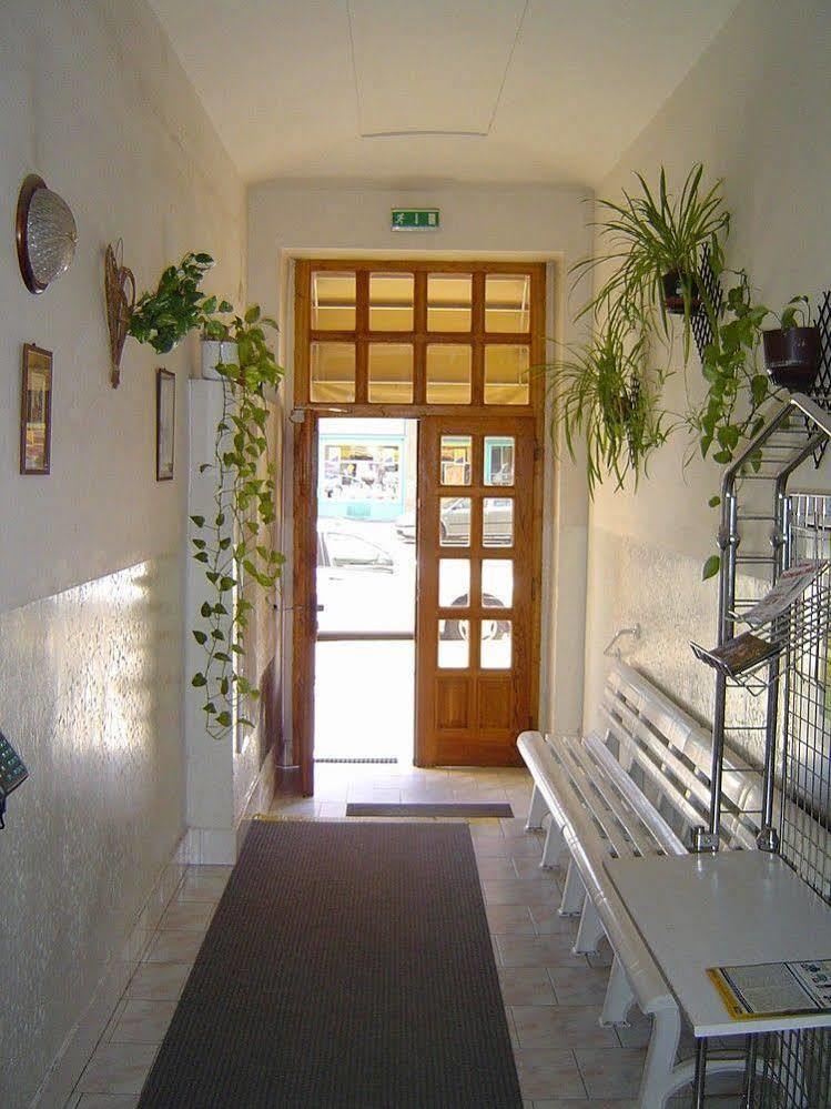 Hotel U Sladku Prague Exterior photo