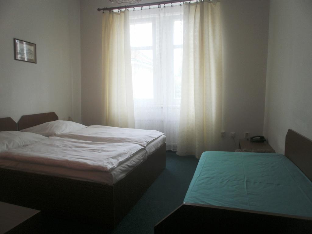 Hotel U Sladku Prague Room photo